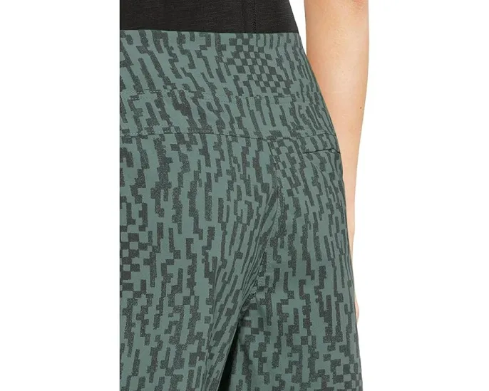 Шорты Mountain Hardwear Dynama с защитой UPF 50