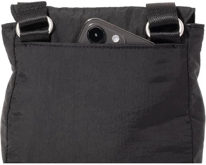 Мини кроссбоди Baggallini Swift Flap с RFID защитой и магнитной застежкой