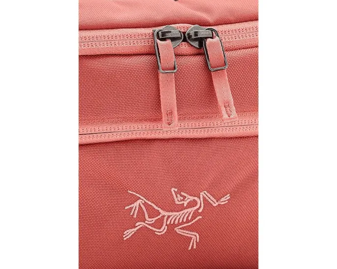 Поясная сумка Arc'teryx Mantis 1 с регулируемым ремнем и несколькими карманами