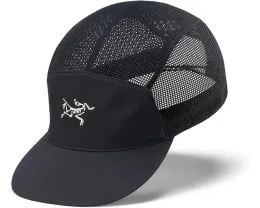 Легкая кепка Arc'teryx Norvan Mesh 5 Panel Cap из трикотажной сетки