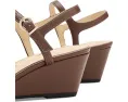 Сандалии LifeStride Sawyer Strappy с регулируемым ремешком на щиколотке и клиновидным каблуком