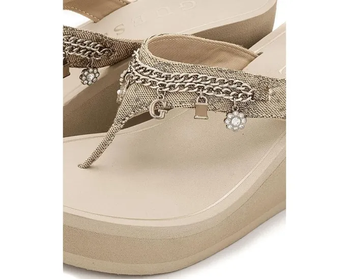 Сандалии GUESS Sutton с клиновидным каблуком и декоративными цепочками