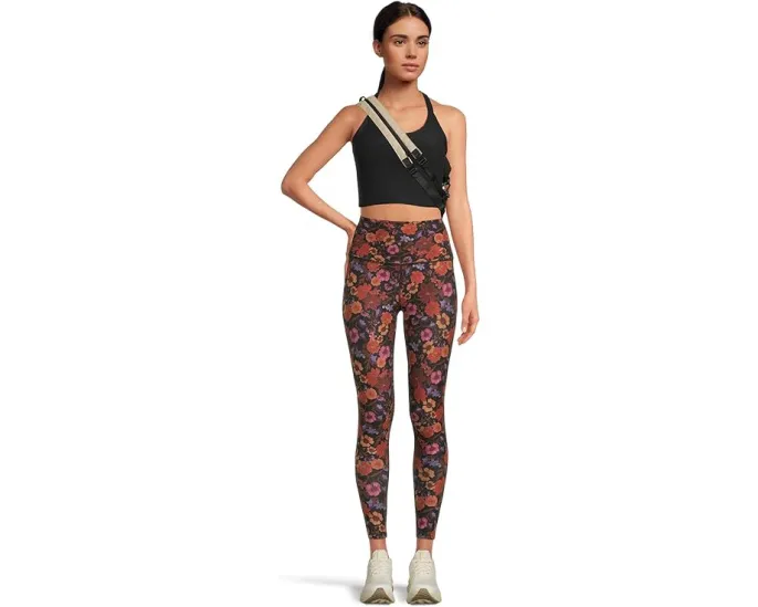 Рюкзак Sherpani Wayfarer из переработанного нейлона с RFID защитой и регулируемыми лямками