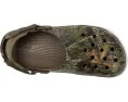 Кроксы Classic All-Terrain Clogs с камуфляжным принтом и ремешком