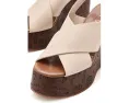 Босоножки GUESS Yarisel с клиновидным каблуком и логотипом