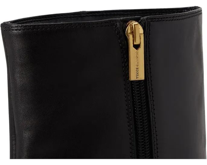 Ботинки Vince Camuto Roista Motocycle с шипами и широким ремнем с кольцом