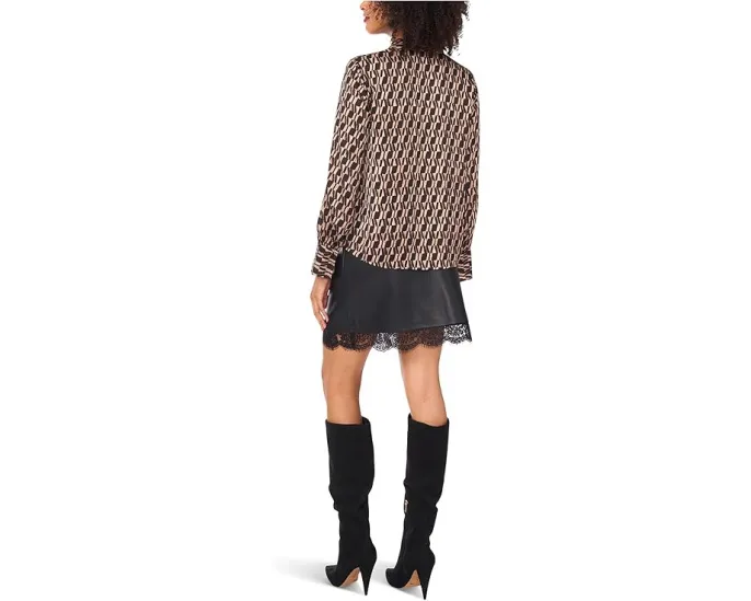 Блуза Vince Camuto с V-образным вырезом и широкими манжетами