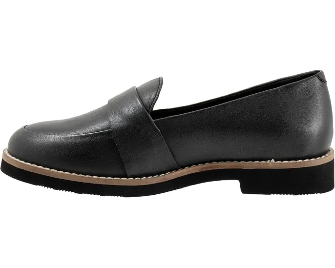 Балетки SoftWalk Walsh с перекрестным ремешком и круглым носком