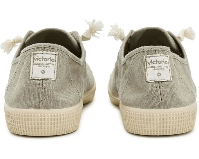 Кроссовки Victoria 110 Inglesa из окрашенного холста с круглым носком