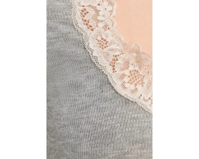 Футболка Oh My Darling Tee от Free People с кружевной отделкой