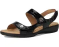 Сандалии Romi Croco от Trotters с рельефом под крокодила и клиновидным каблуком
