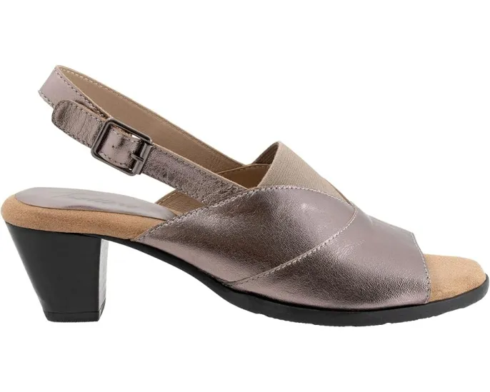 Босоножки Trotters Mavis с открытым носком и массивным каблуком