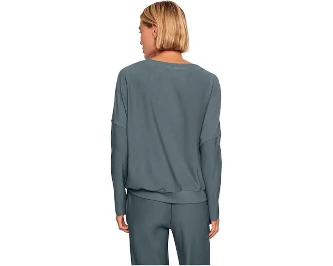Свитер Eberjey Softest Sweats с лодочкой и каплевидным плечом
