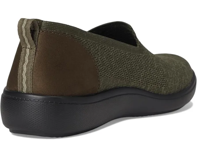 Мокасины Boulevard Slip-On с волнистым дизайном и технологией BZEES Air Step