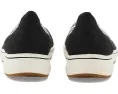 Слипоны Breezesky Air от Clarks с эластичными вставками и стелькой Cloudsteppers
