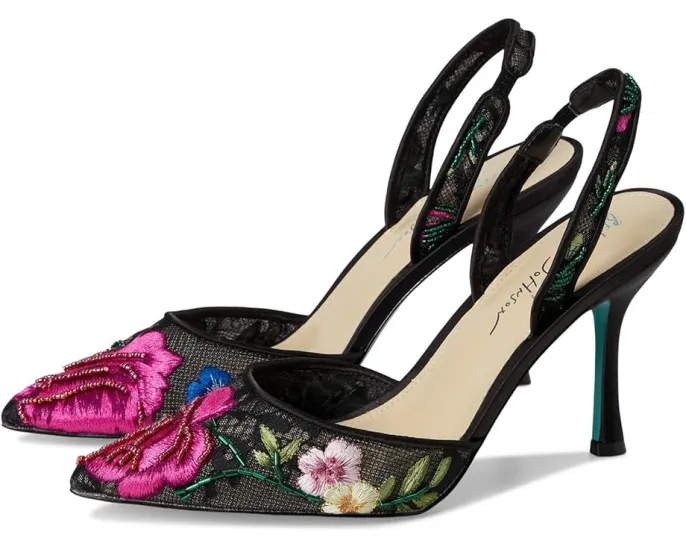 Туфли April Pump от Blue by Betsey Johnson с цветочной вышивкой