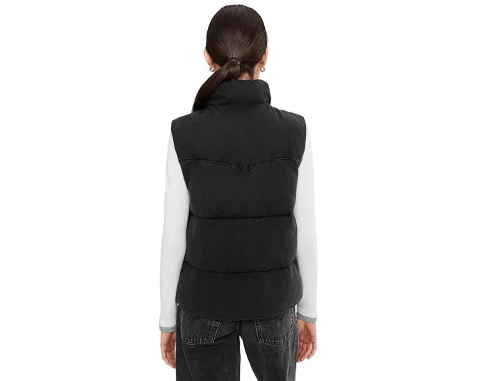 Стеганая жилетка Levi's из денима с клепками