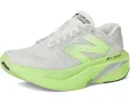Тренировочные кроссовки New Balance FuelCell SuperComp Trainer v3 с карбоновой пластиной
