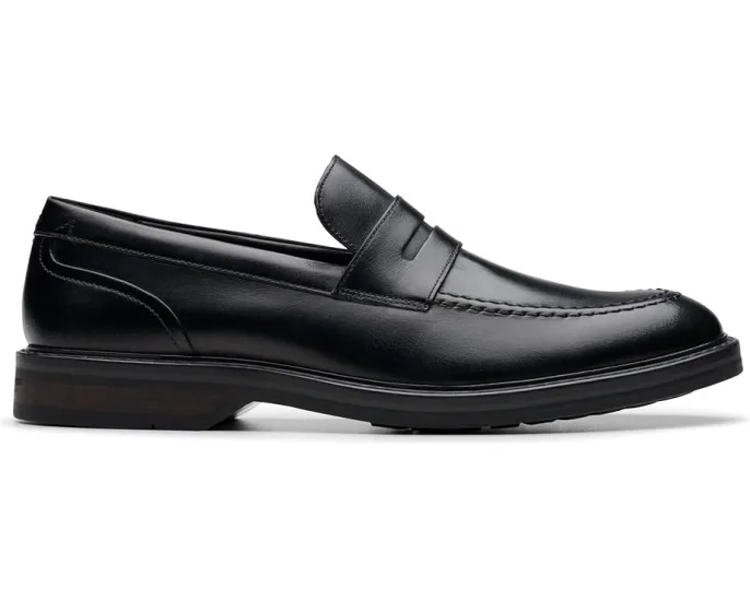 Clarks Aldwin Step с верхом из премиальной кожи и резиновой подошвой