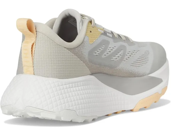 Трейловые кроссовки Altamesa 500 от The North Face с технологией DREAM