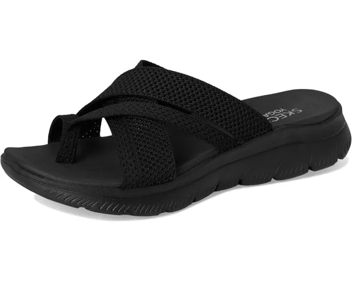Сандалии Skechers Summits Fantasy Walk с технологией Hands Free Slip Ins и стелькой Yoga Foam