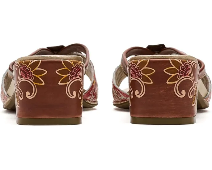 L'Artiste by Spring Step Сандалии Europa из кожи с цветочным тиснением и блочным каблуком