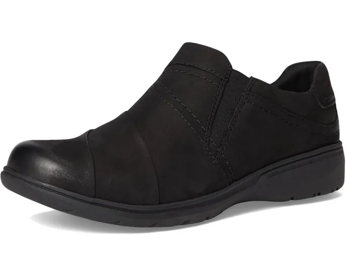 Слипоны Clarks Carleigh Abby из премиальной кожи с эластичной вставкой