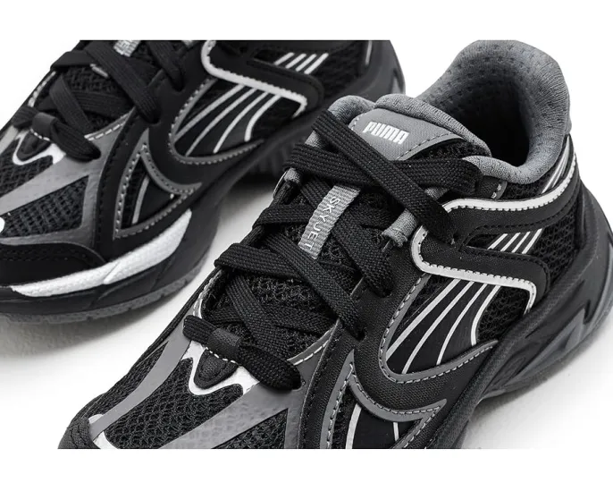 Детские кроссовки PUMA Skyjet с двухтонным сетчатым верхом и резиновой подошвой