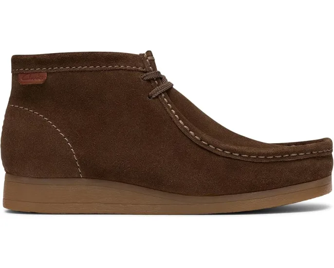 Ботинки Clarks Wallaston из замши с комфортной стелькой и подошвой крепового эффекта