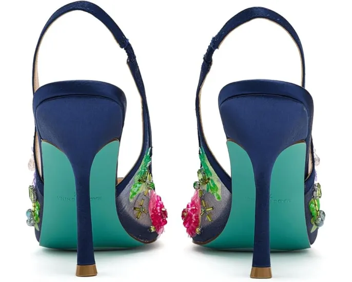 Туфли-лодочки Eddie с острым мысом и стрейч-эластиком от Blue by Betsey Johnson