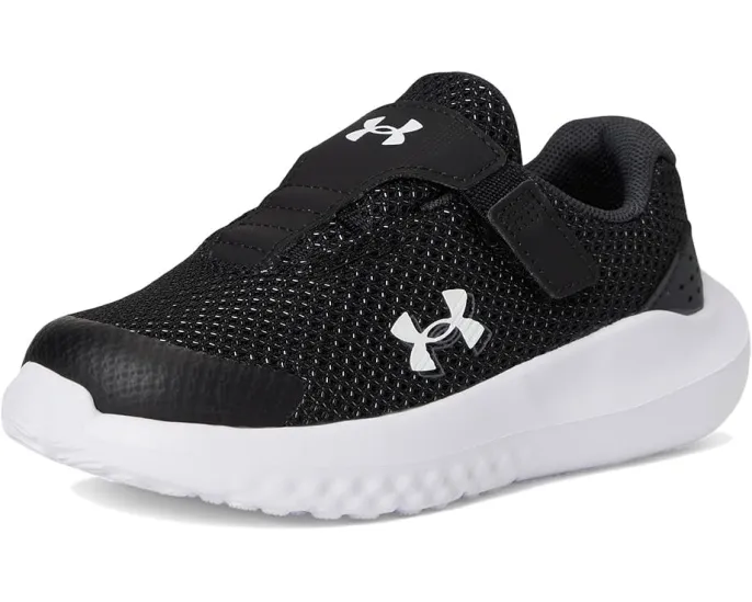 Первые шаги в детских кроссовках Under Armour Infant Surge 4 на липучке