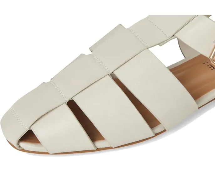 Сандалии Cailinna с миндалевидным носком на квадратном каблуке от Journee Collection