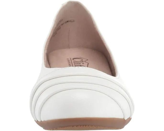 Балетки Clara от Cliffs by White Mountain с плиссировкой