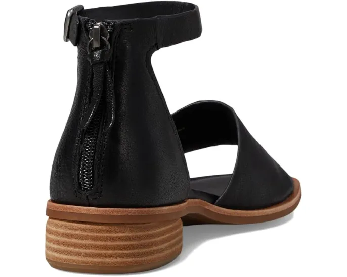 Sofft Faxyn из мягкой итальянской кожи с регулируемой лямкой