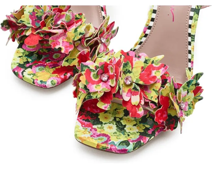 Туфли Blue by Betsey Johnson Hilley с цветным каблуком и аппликацией цветка