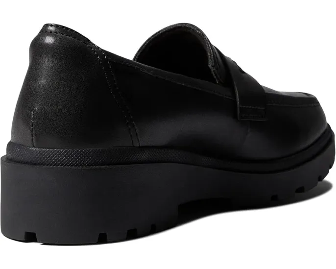 Лоферы Clarks Calla Ease с круглым носком и стелькой Ultimate Comfort