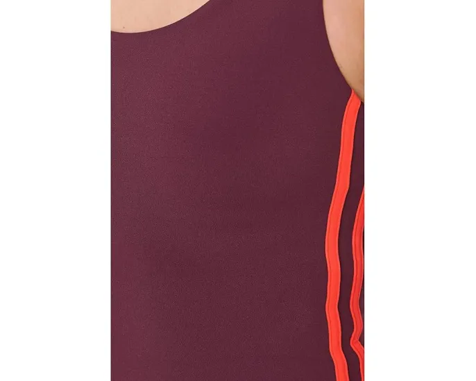 Топ Ella Airweight с контрастными полосами и встроенным бюстгальтером Splits59