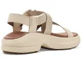 Сандалии Chaco Cushform на кожаной подошве с каблуком