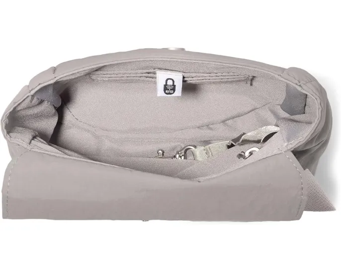 Мини кроссбоди Baggallini Swift Flap с RFID защитой и магнитной застежкой