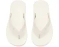 FitFlop Iqushion Textured-Strap Flip-Flops с клиновидным каблуком