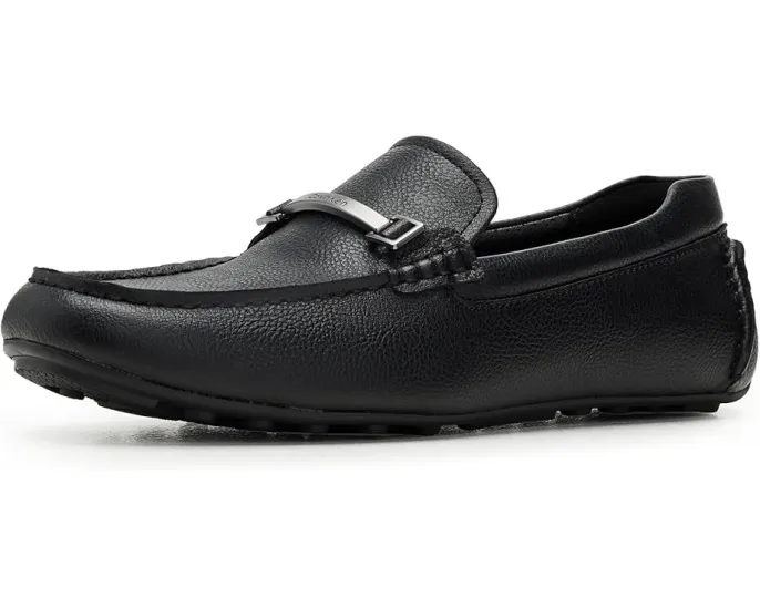 Лоферы Otilis от Calvin Klein с квадратным носком и металлическим акцентом