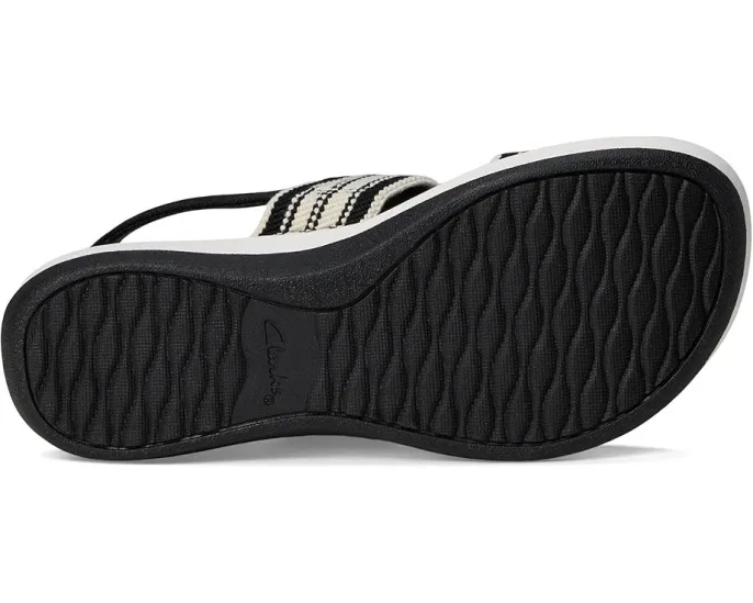 Плоские сандалии Clarks Arla Stroll с технологией Cushion Plus
