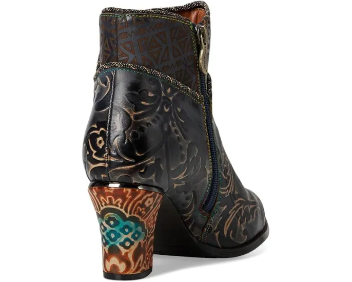 Ботильоны L'Artiste by Spring Step Cherish с тисненым цветочным узором и бархатной подкладкой