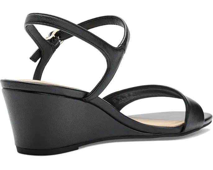 Сандалии LifeStride Sawyer Strappy с регулируемым ремешком на щиколотке и клиновидным каблуком