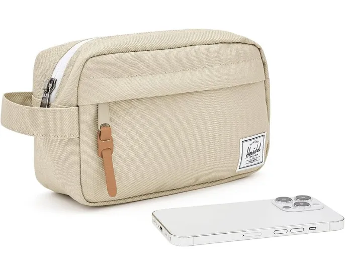 Маленькая дорожная косметичка Herschel Supply Co. Chapter из переработанных материалов