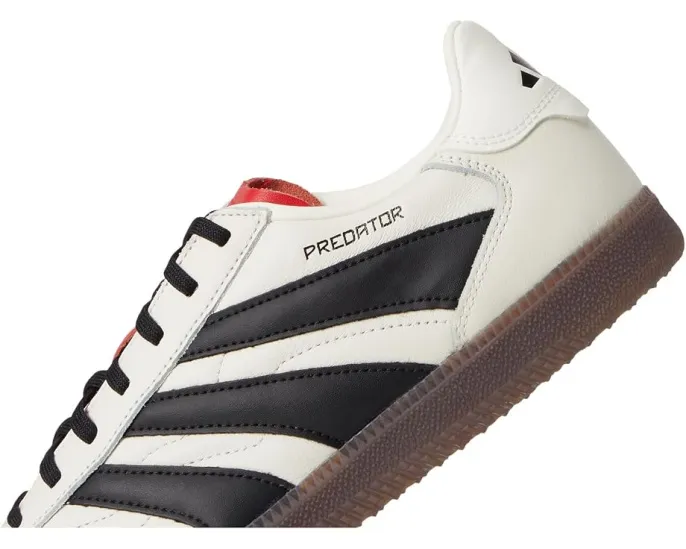 Футбольные бутсы Adidas Predator Freestyle Indoor с резиновым верхом и подошвой Samba