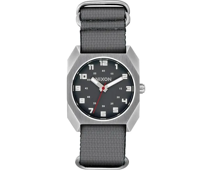 Наручные часы Nixon Scout Nato с октагональным корпусом и водонепроницаемостью 10 ATM