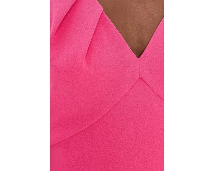 Платье Trina Turk Cap Sleeve V-Neck приталенного кроя из стрейч-крепа