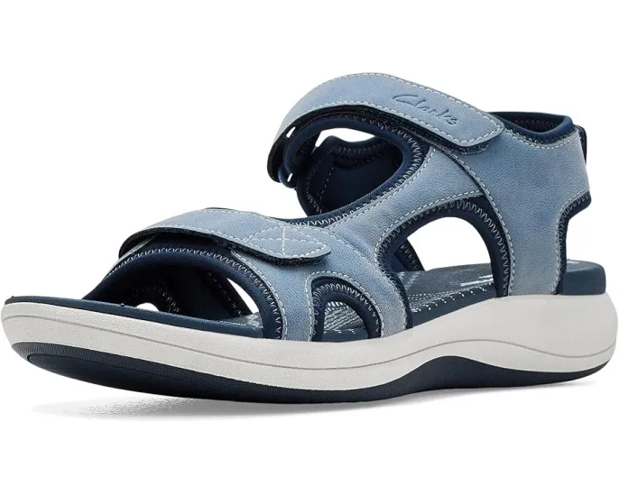 Сандалии Mira Bay на платформе с застежкой на липучке от Clarks
