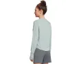 Длинный лонгслив Prana Sol Searcher LS Crew с отверстиями для большого пальца